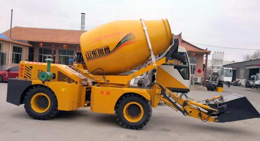 self loading concrete mixer machine in india 